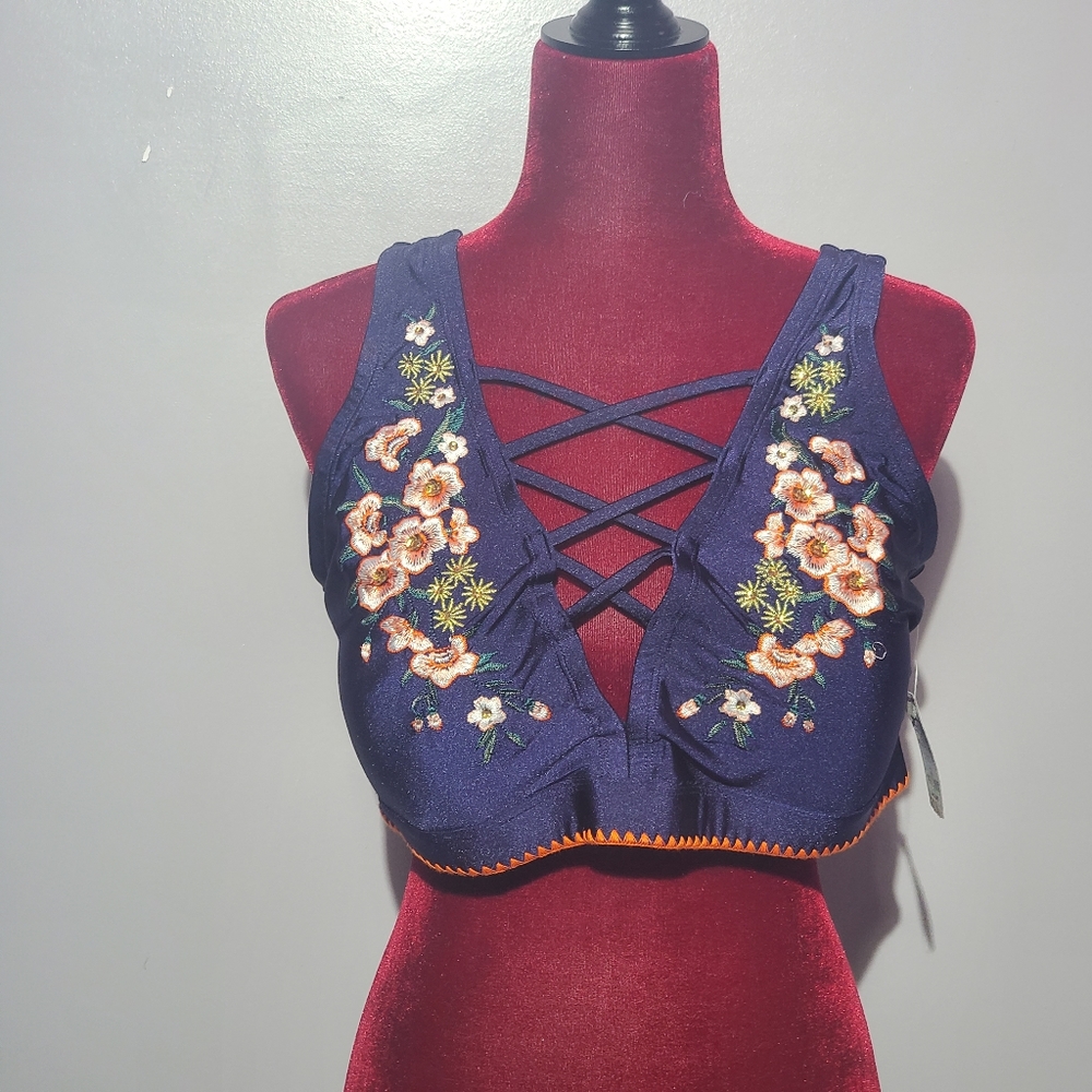 Lysa swim embroidered bra top